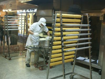 宜蘭亞典蛋糕密碼館可了解蛋糕從無到有的製程