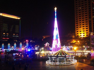 耶誕城最引人注目的就是全國最高LED聖誕樹