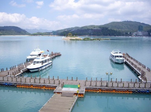 日月潭國家風景區-從玄光寺看碼頭