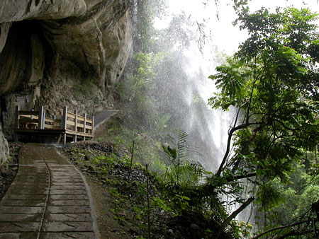 草嶺湖濱步道 阿里山旅遊景點 阿里山旅遊網 旅遊王travelking