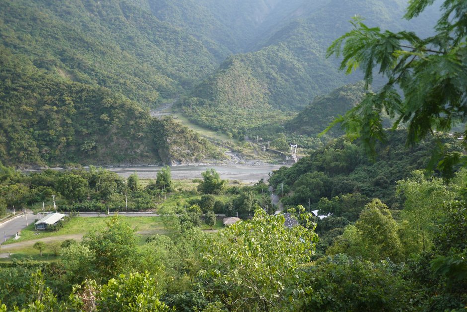 茂林國小眺望情人谷 攝影:旅遊王攝影組