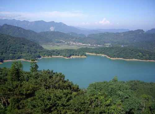 日月潭國家風景區-慈恩塔觀日月潭