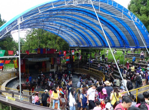 Cingjing Farm-觀山牧區馬術表演