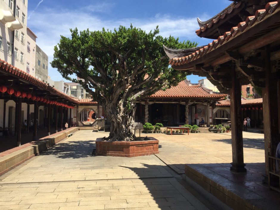 鹿港龙山寺