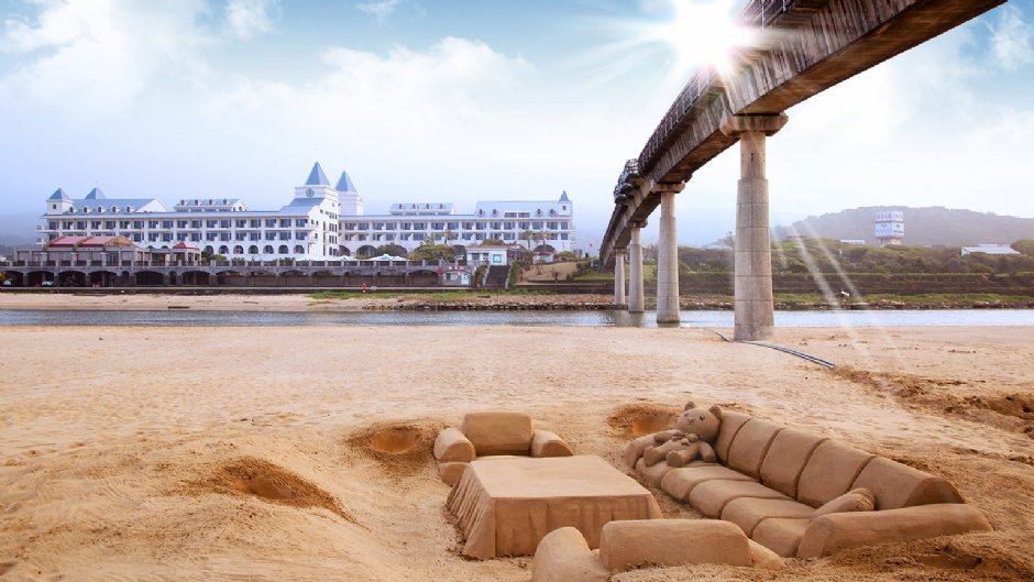 每年舉辦沙雕季與海洋音樂祭的福隆沙灘 / 福容大飯店-福隆 提供
