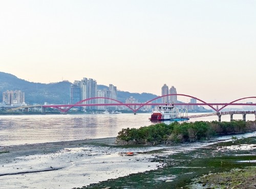 關渡橋及河灘濕地 / Meiyin